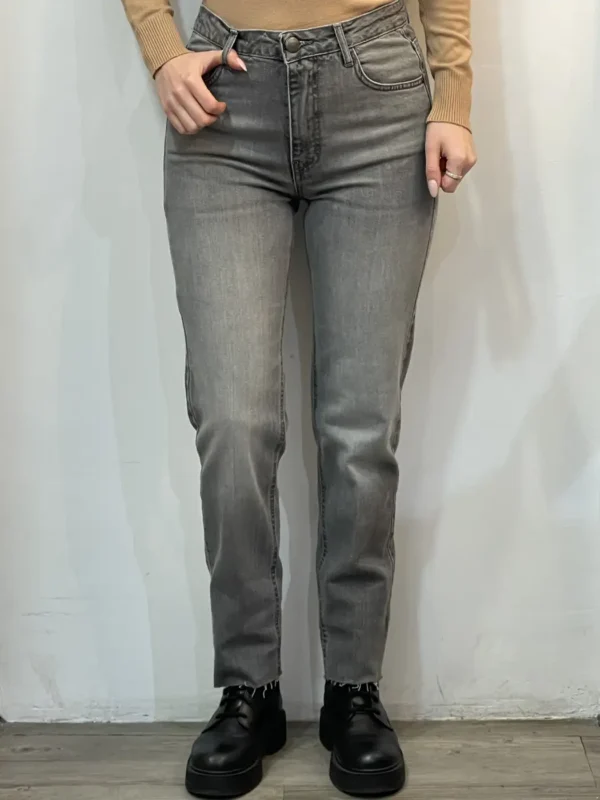 Tensione in-jeans grigio